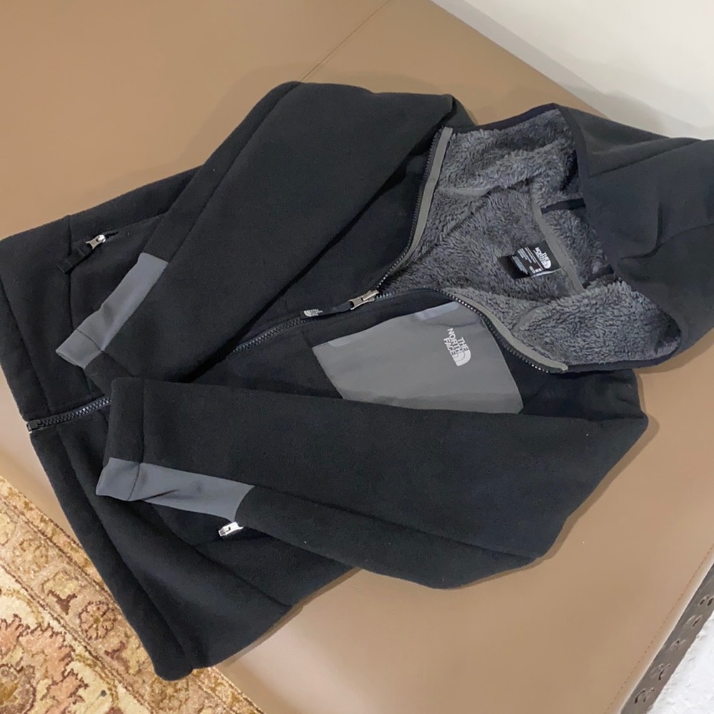 Boys’ North Face jacket size 10/12